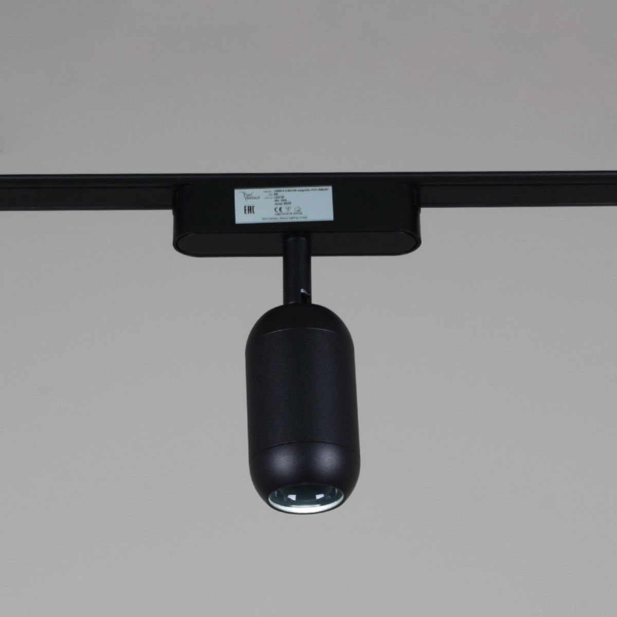 Трековый магнитный светильник (CCT+SMART) Reluce 13009-9.3-001UR magnetic Led7W BK CCT+SMART