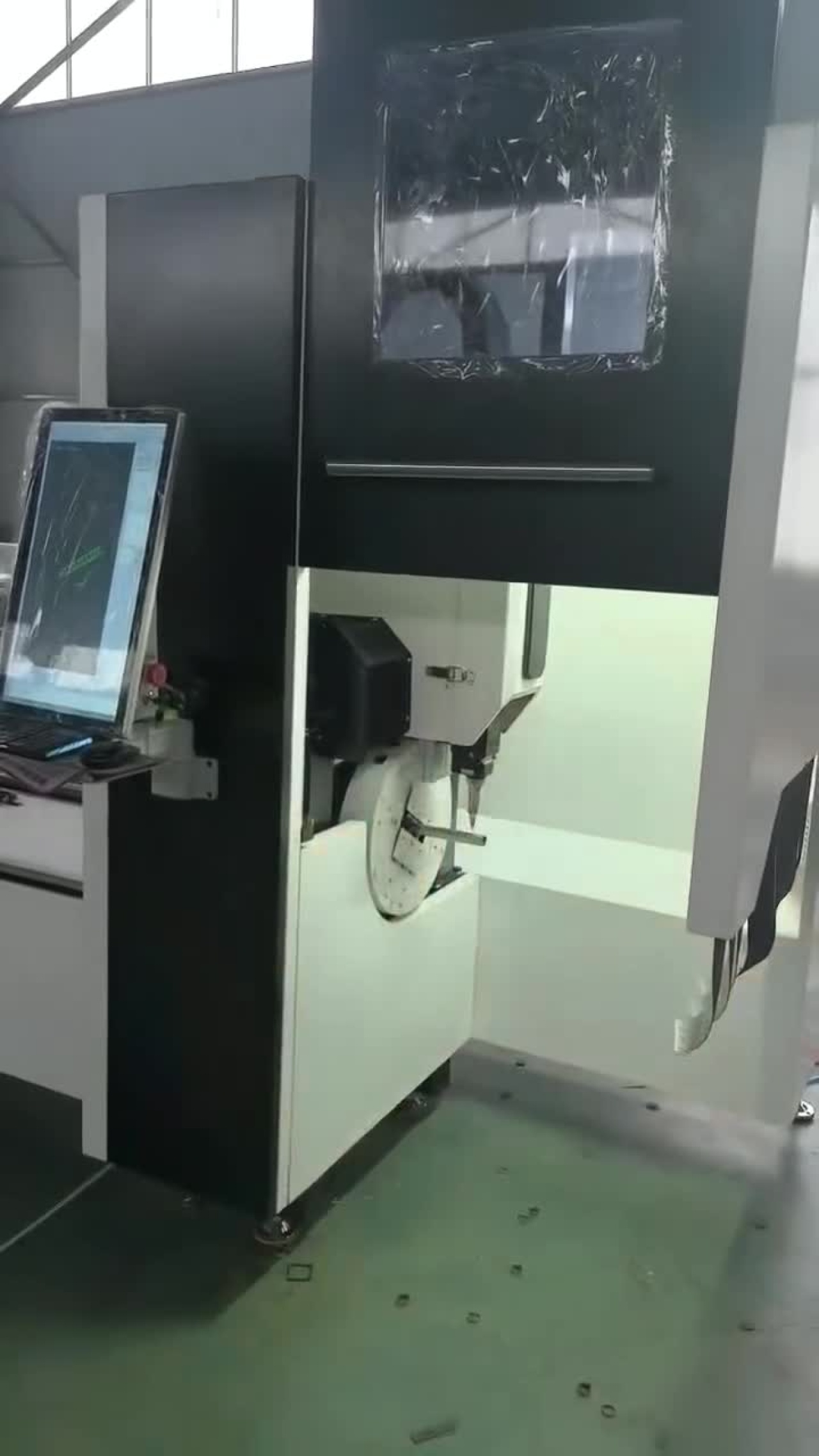 Оптоволоконный лазерный труборез STL-T6012/1500 Raycus