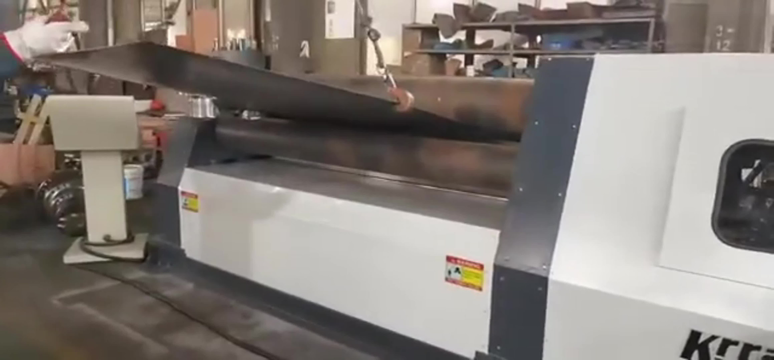 Четырехвалковый листогибочный станок  KRRASS с ЧПУ W12-6x2500