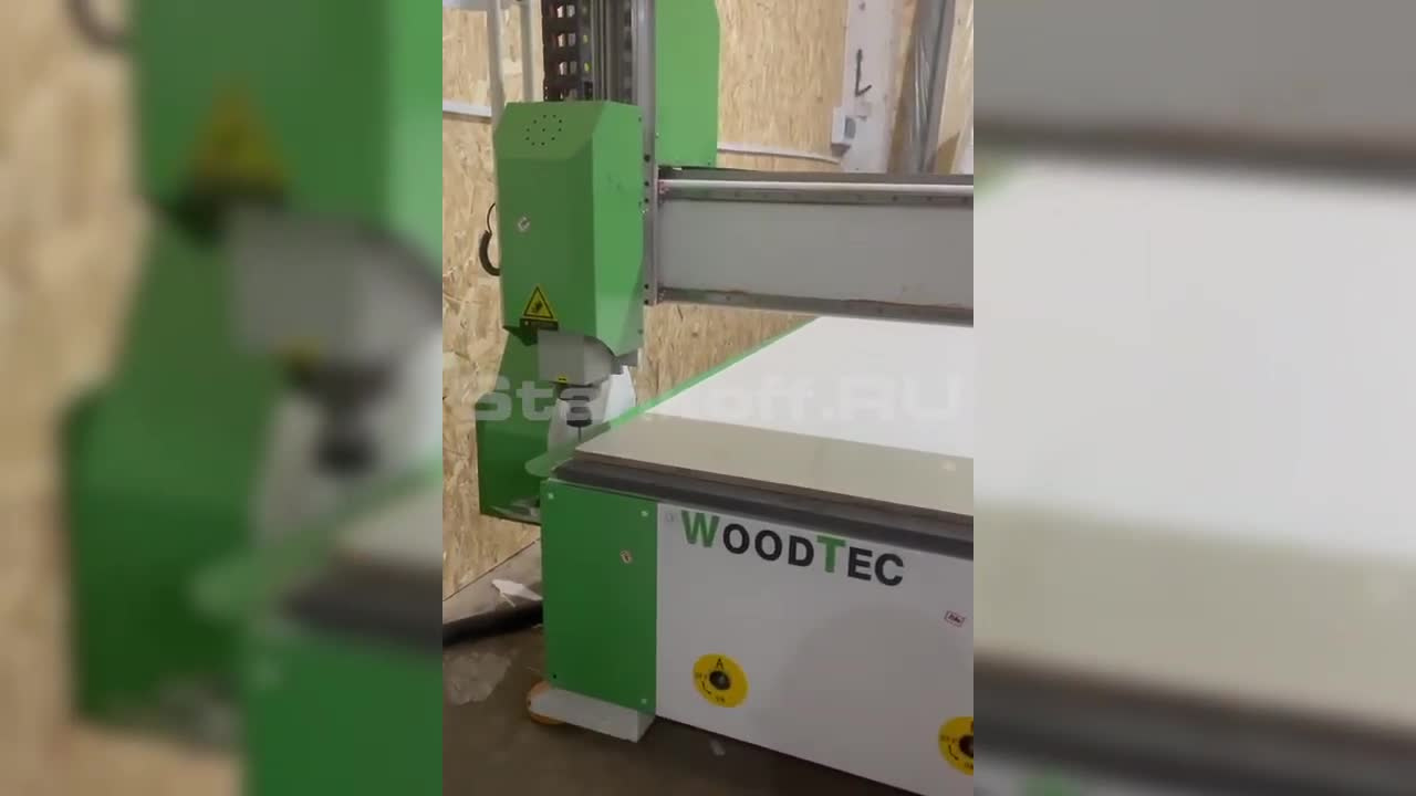Фрезерно-гравировальный станок с ЧПУ WoodTec CH-2030