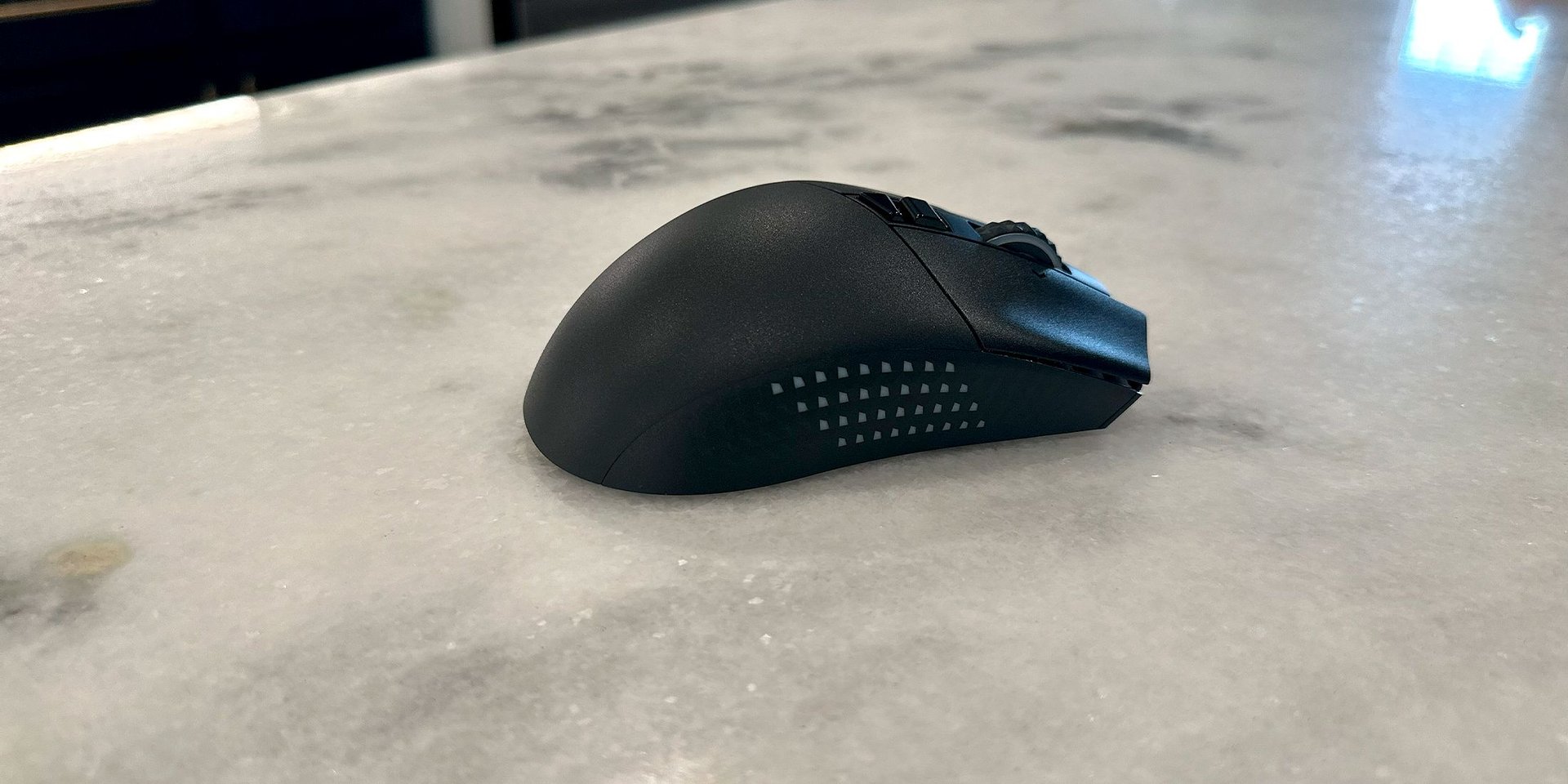 Изображение в галерее статьи: Обзор беспроводной игровой мыши MSI Versa Pro Wireless