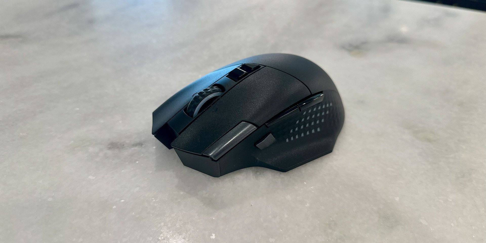 Изображение в галерее статьи: Обзор беспроводной игровой мыши MSI Versa Pro Wireless