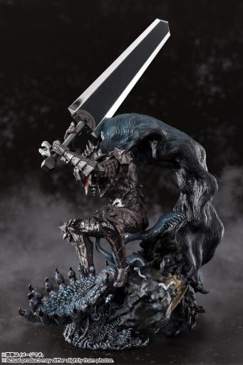 Изображение в галерее статьи: Berserk возвращается к спорной арке «Морской бог» в новом международном релизе