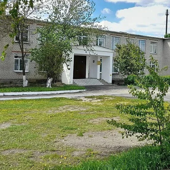 МОУ "СОШ с. Большая Ивановка имени Героя Советского Союза В.Д. Коннова"