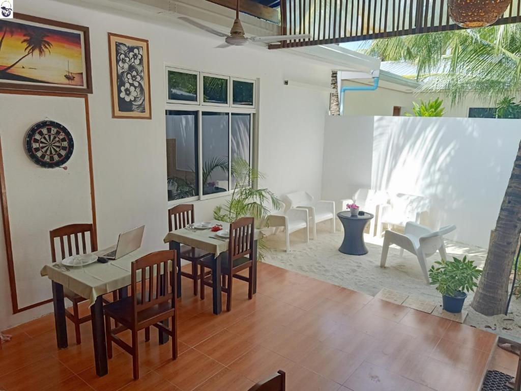 Fins Dive & Leisure Inn. Фото 1