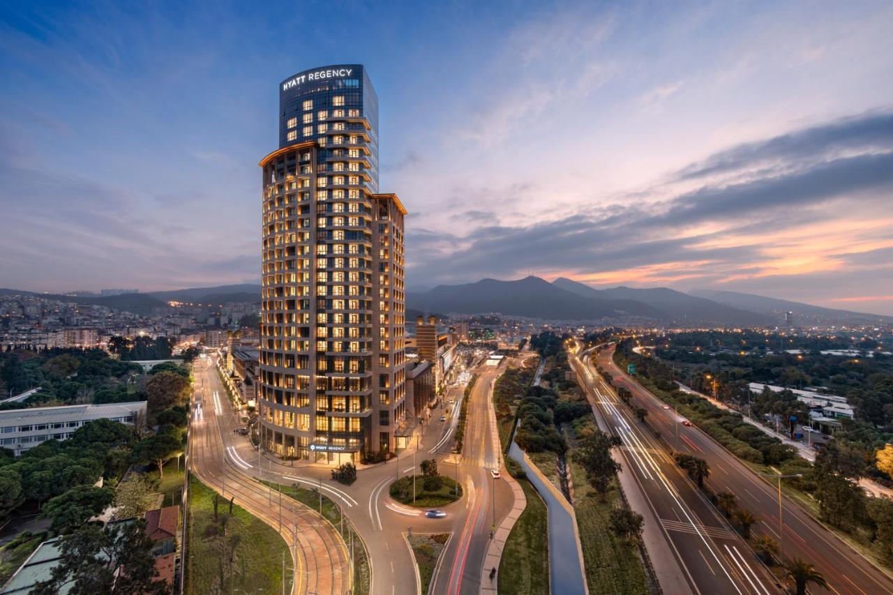 Hyatt Regency Izmir IstinyePark. Фото 1
