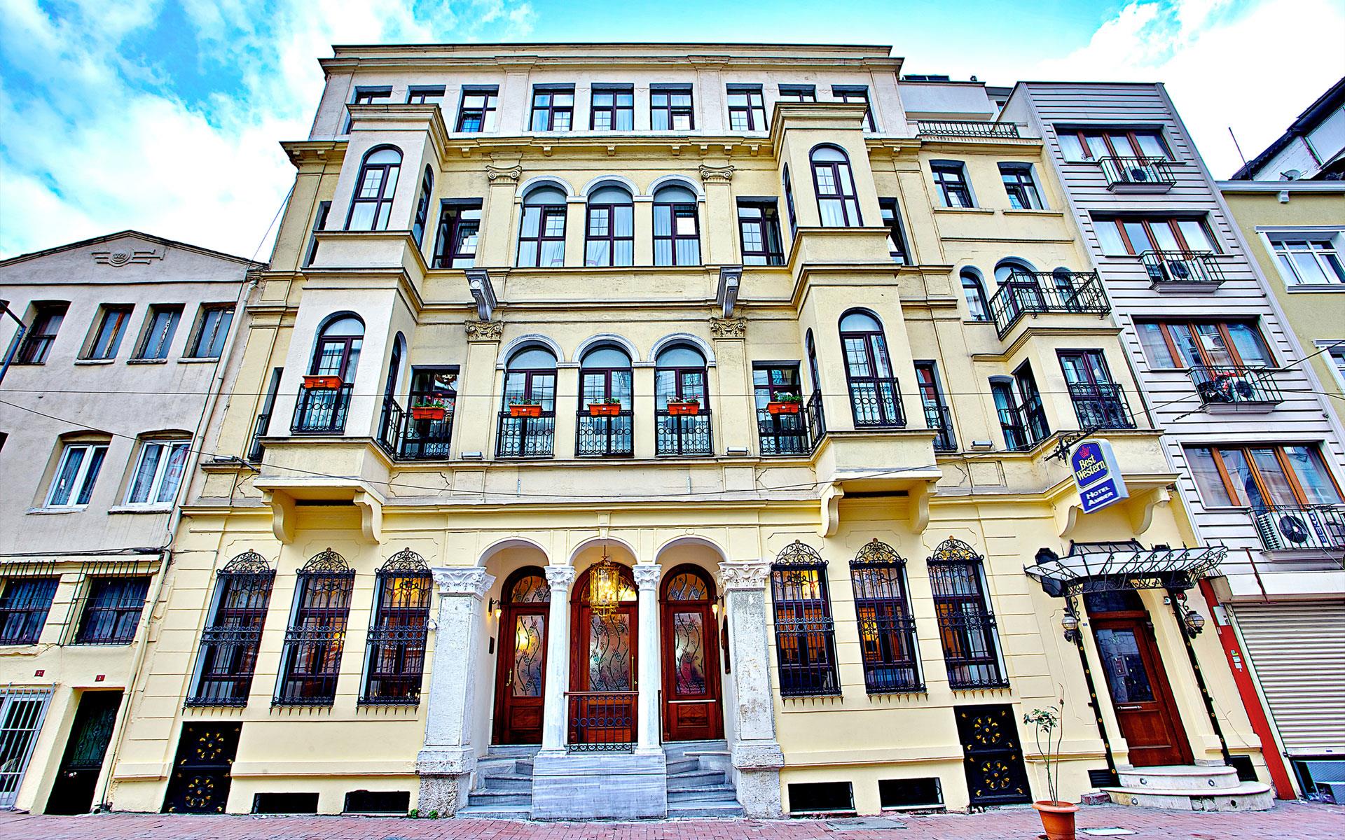 Amber Hotel. Фото 1