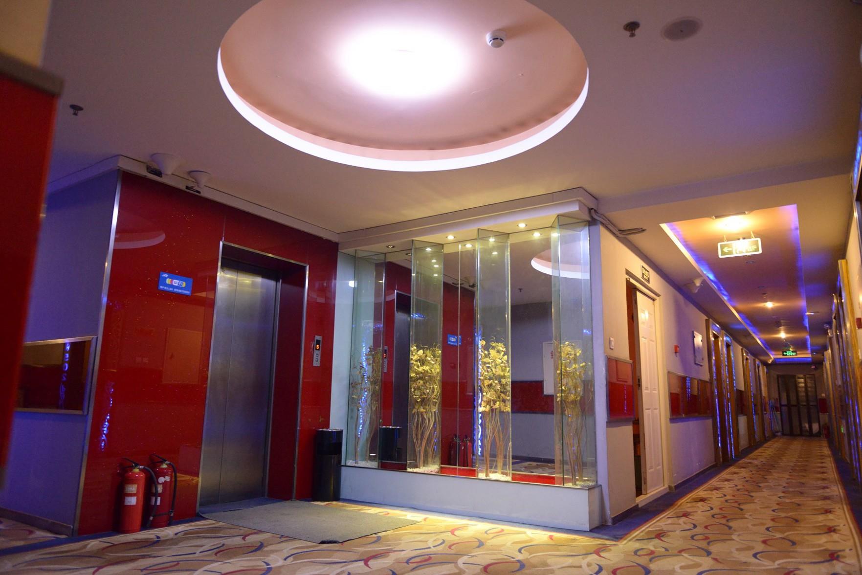 Vienna Hotel (Harbin Railway Station, Jianguo Street). Фото 3