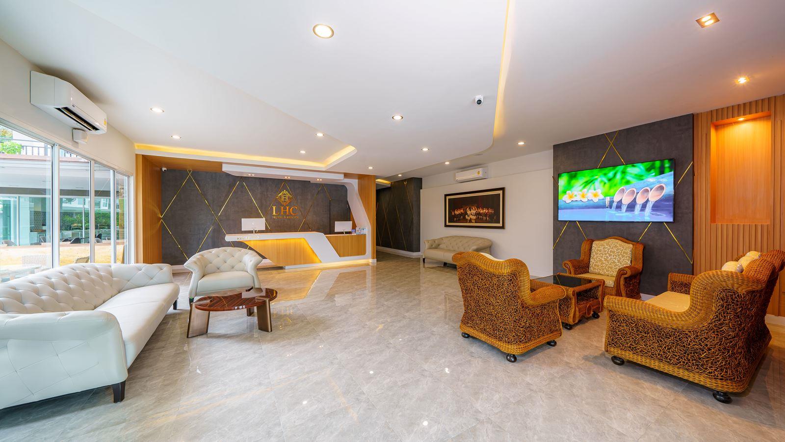 LHC Hotel & Resort. Фото 4