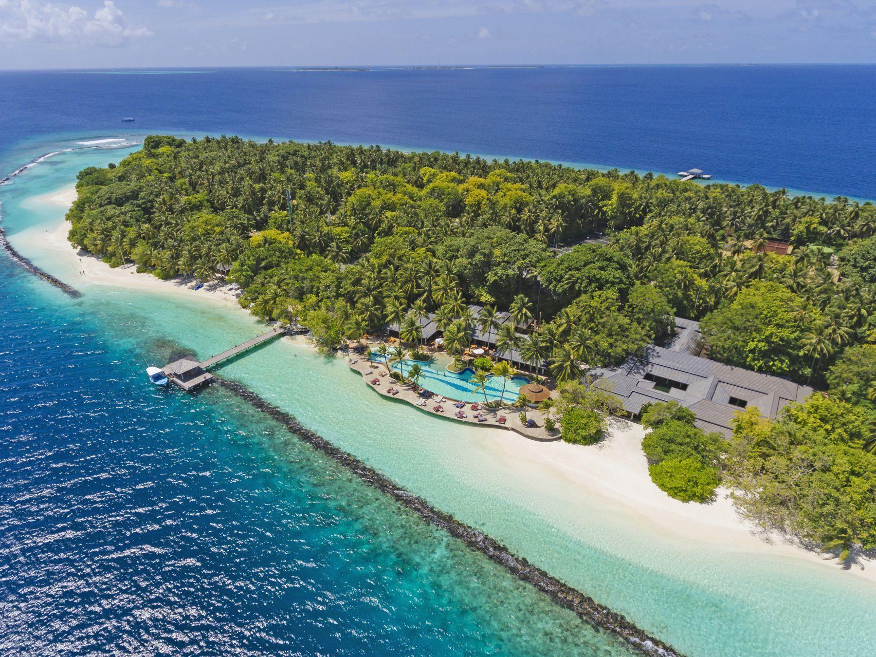 Royal Island Resort & Spa. Фото 1