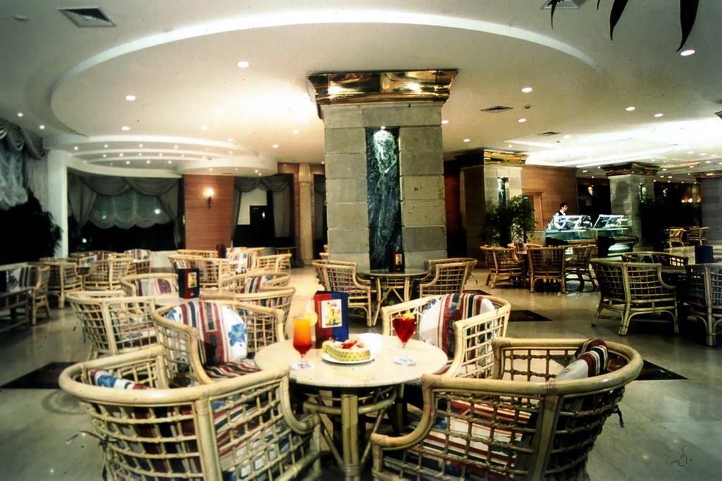 Azal Pyramids Hotel. Фото 2