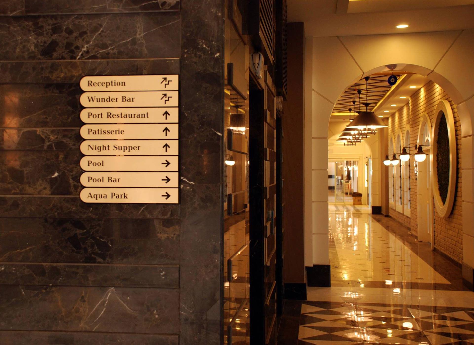 Port River Hotel & Spa. Фото 3