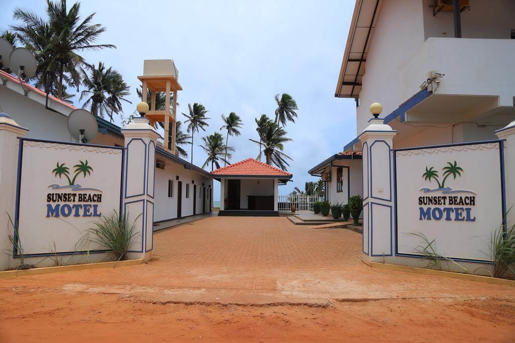 White Rose Beach Resort. Фото 1