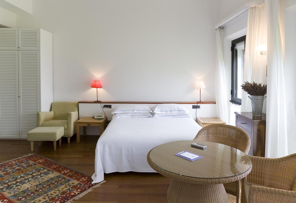 Emilia Hotel Portonovo. Фото 2