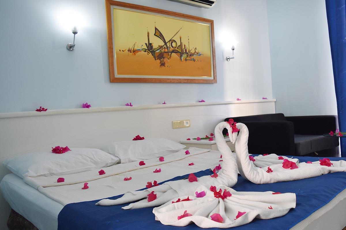 Ares Blue Hotel. Фото 2
