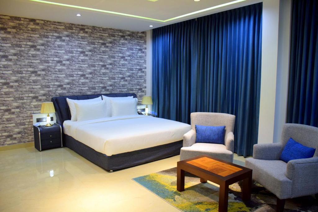 Ruvisha Beach Hotel. Фото 3