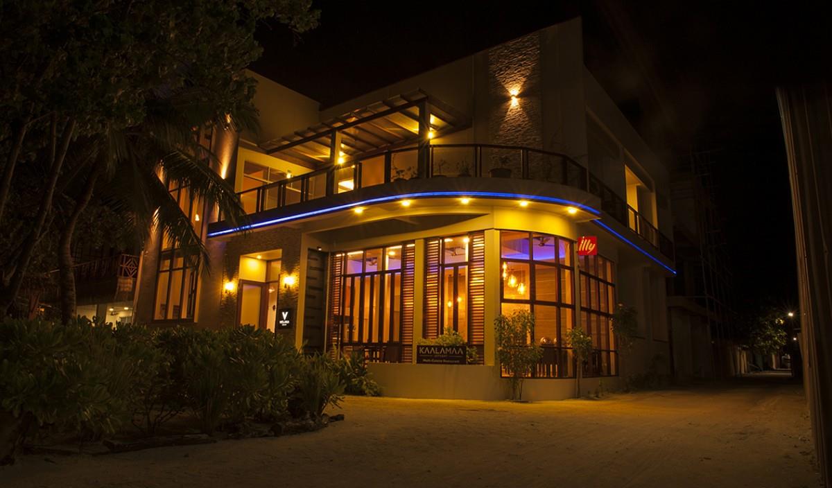 Velana Beach. Фото 1