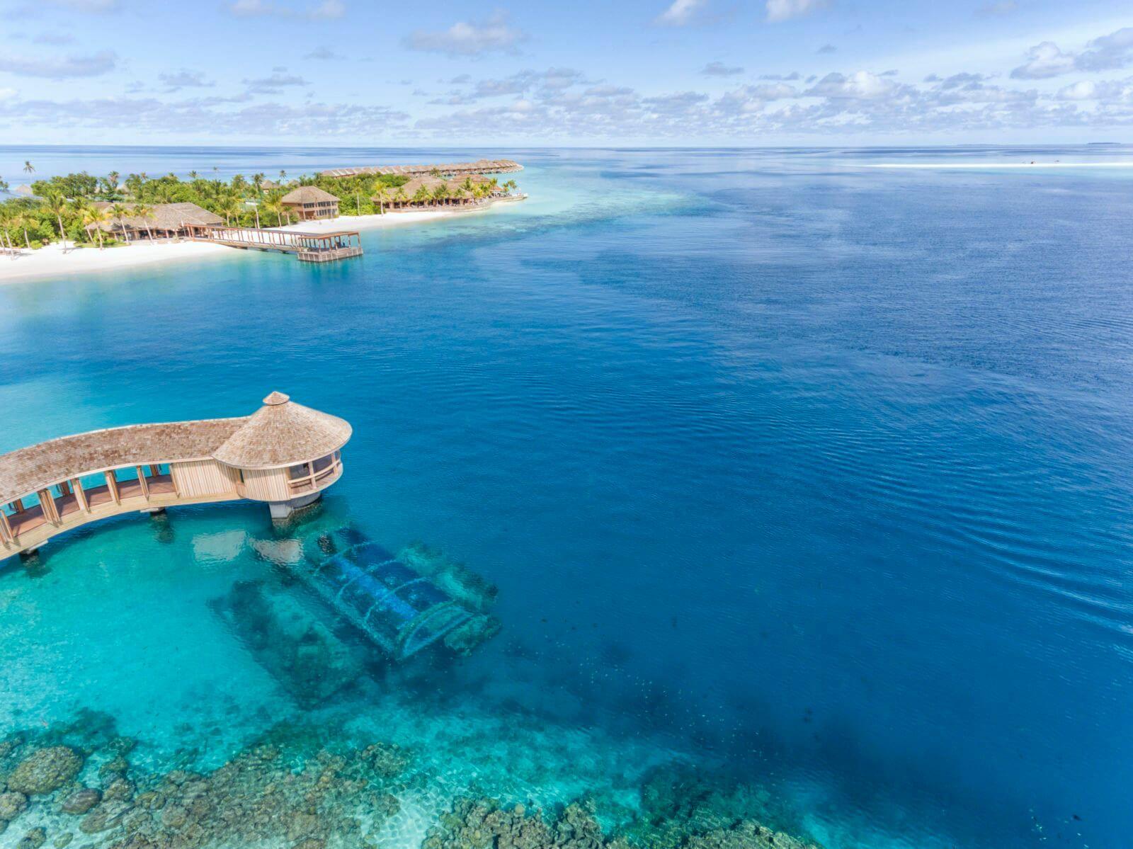 Hurawalhi Island Resort. Фото 4