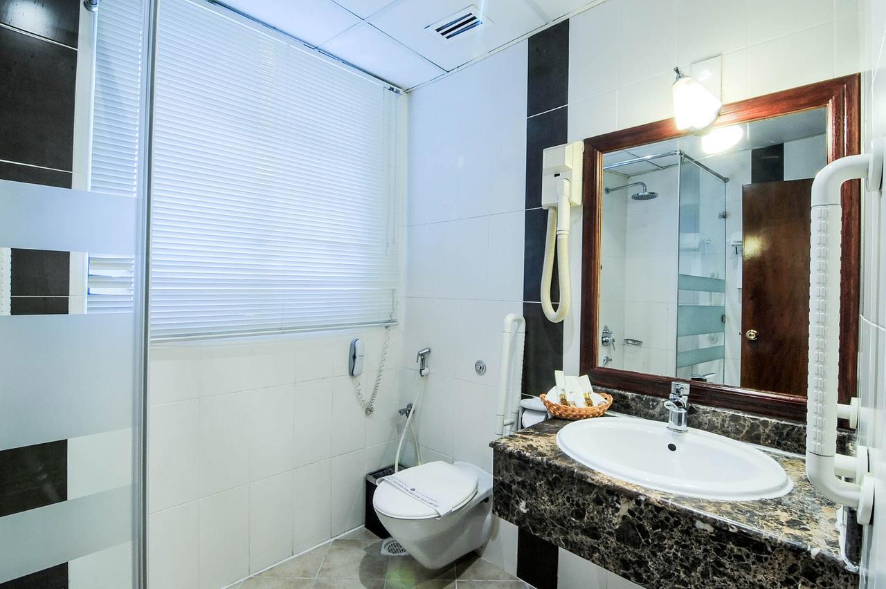 Ramee California Hotel. Фото 4