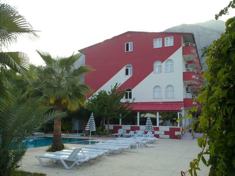 Derin Hotel. Фото 1