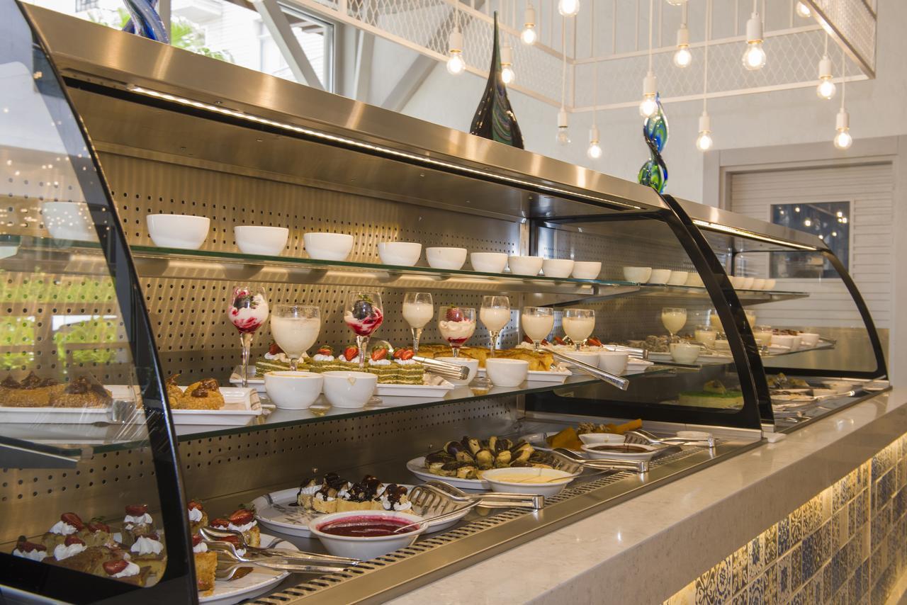 Ramada Plaza Antalya. Фото 3