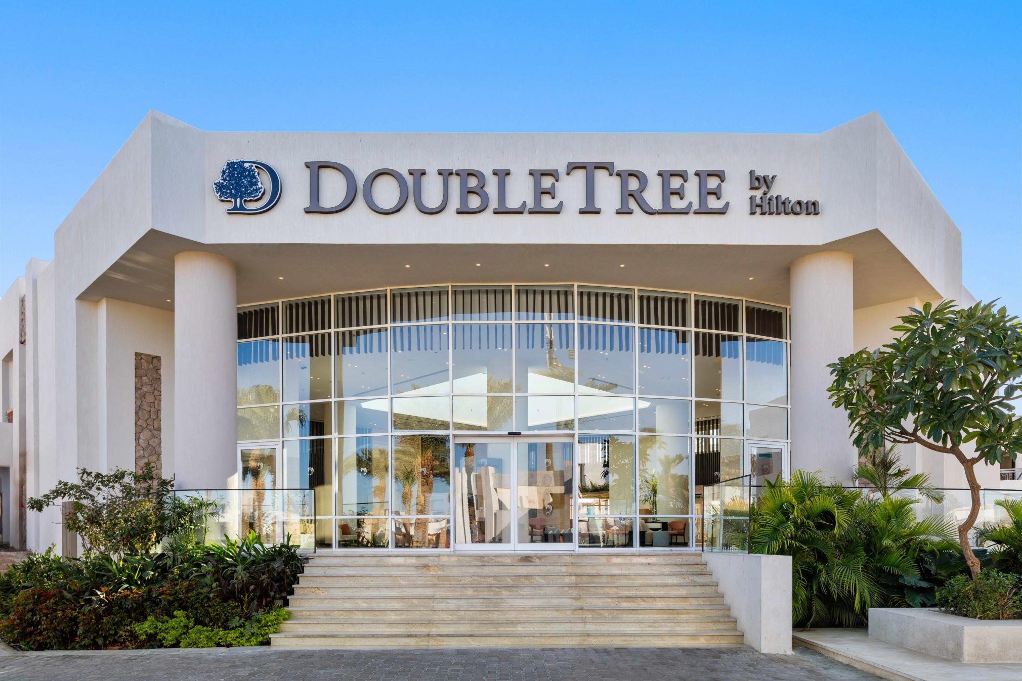 Doubletree by Hilton Sharm El Sheikh Sharks Bay. Фото 1