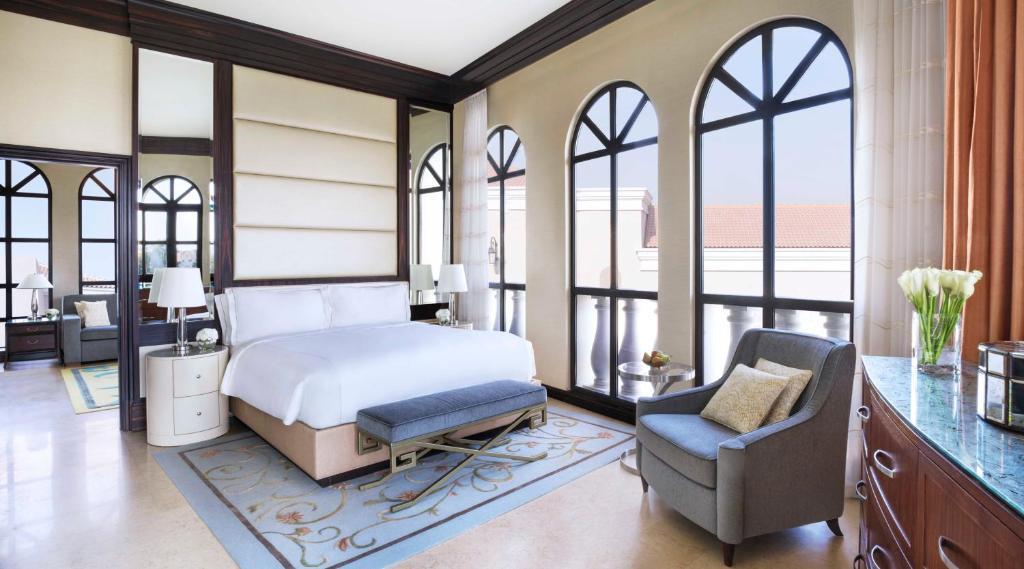 The Ritz-Carlton Abu Dhabi Grand Canal. Фото 3