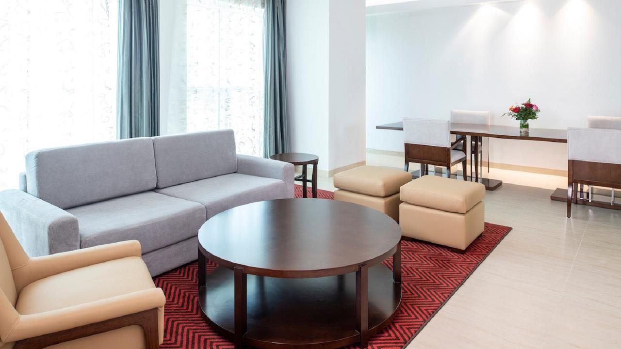 Four Points by Sheraton Sharjah. Фото 3
