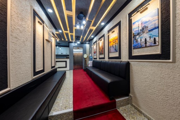 Istanbul Palace Hotel. Фото 1