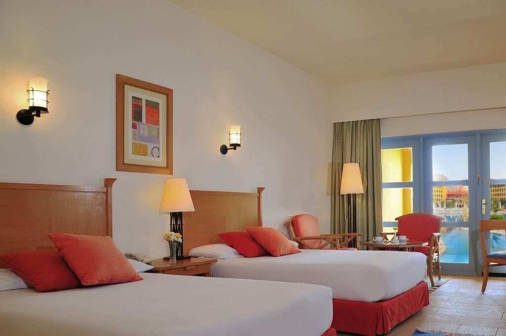 Strand Beach Resort. Фото 3