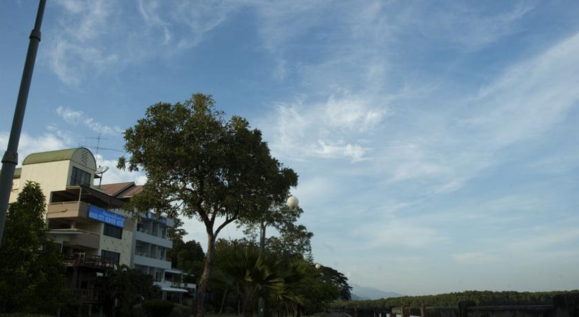 Krabi City Seaview Hotel. Фото 1