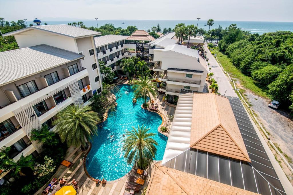 Sea Breeze Jomtien Resort. Фото 1
