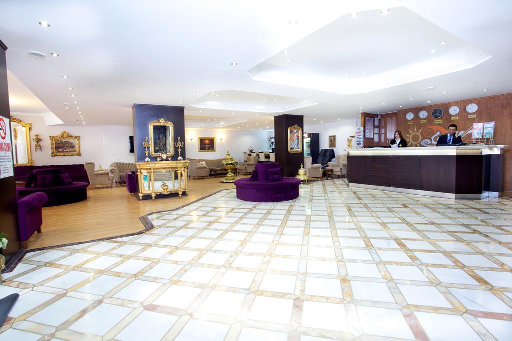 Grand Ant Hotel. Фото 1