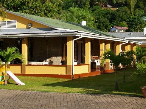 Panorama Guesthouse Beau Vallon. Фото 1