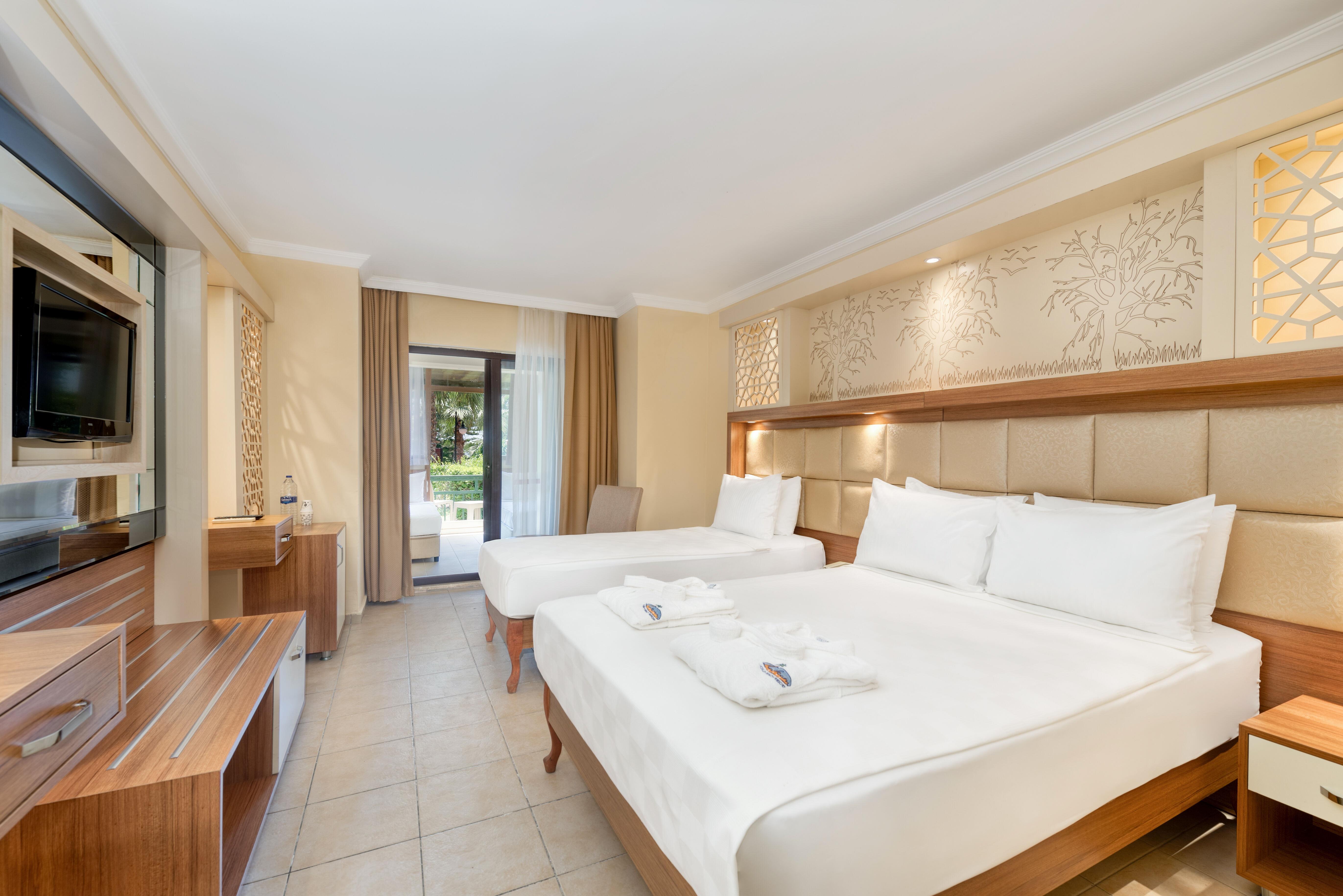 OZ Hotels Incekum Beach Resort. Фото 3