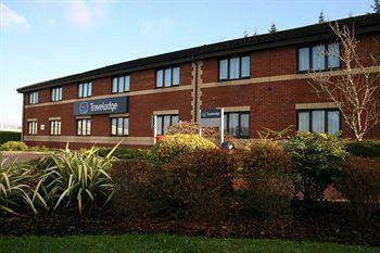 Travelodge Cork Airport. Фото 1