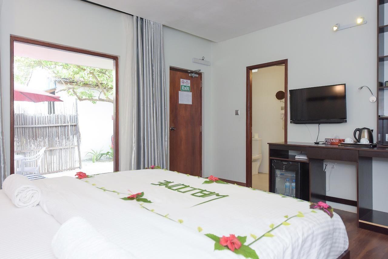 Madi Finolhu. Фото 4