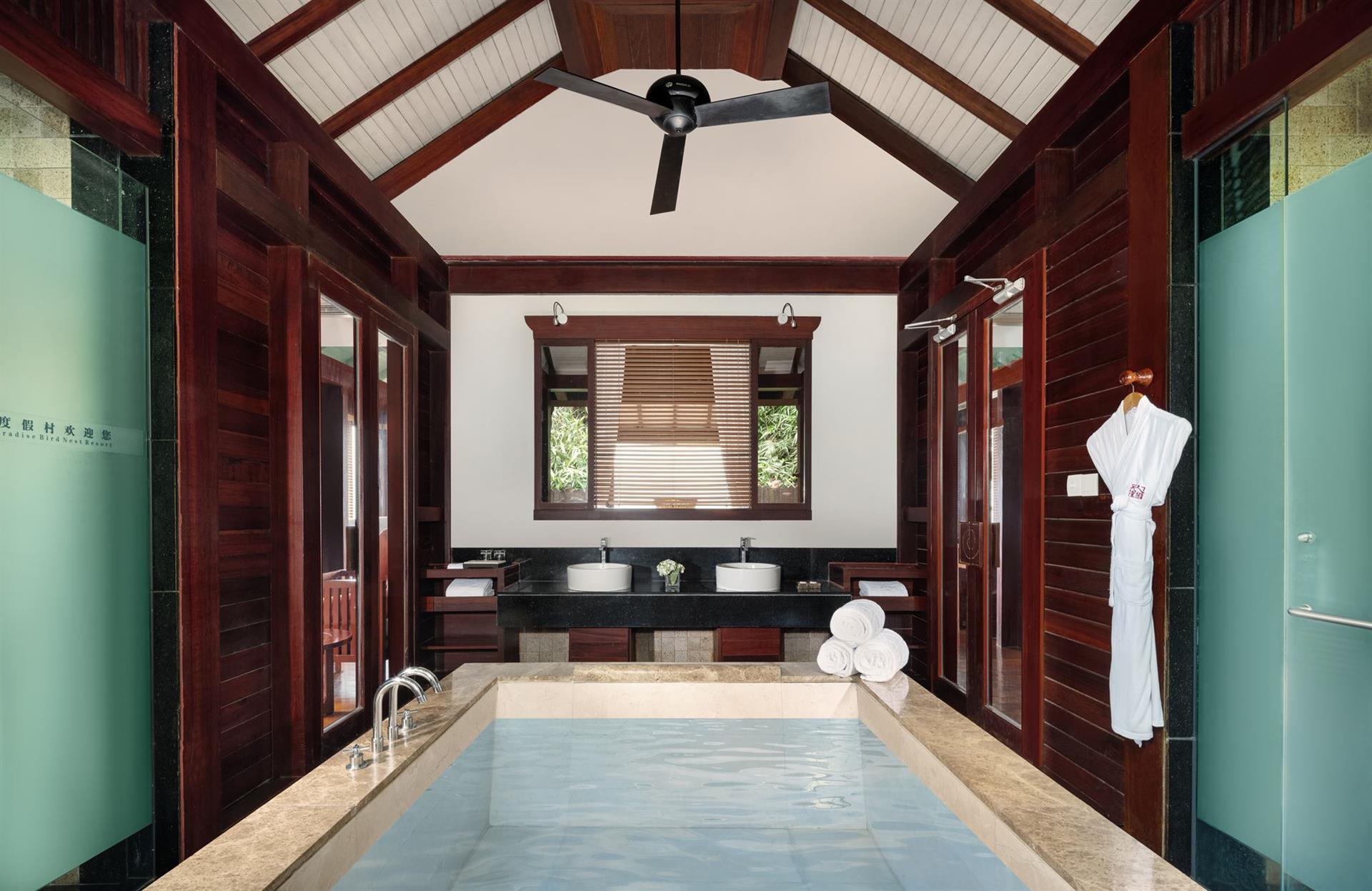Yalong Bay Earthly Paradise Bird's Nest Resort. Фото 3