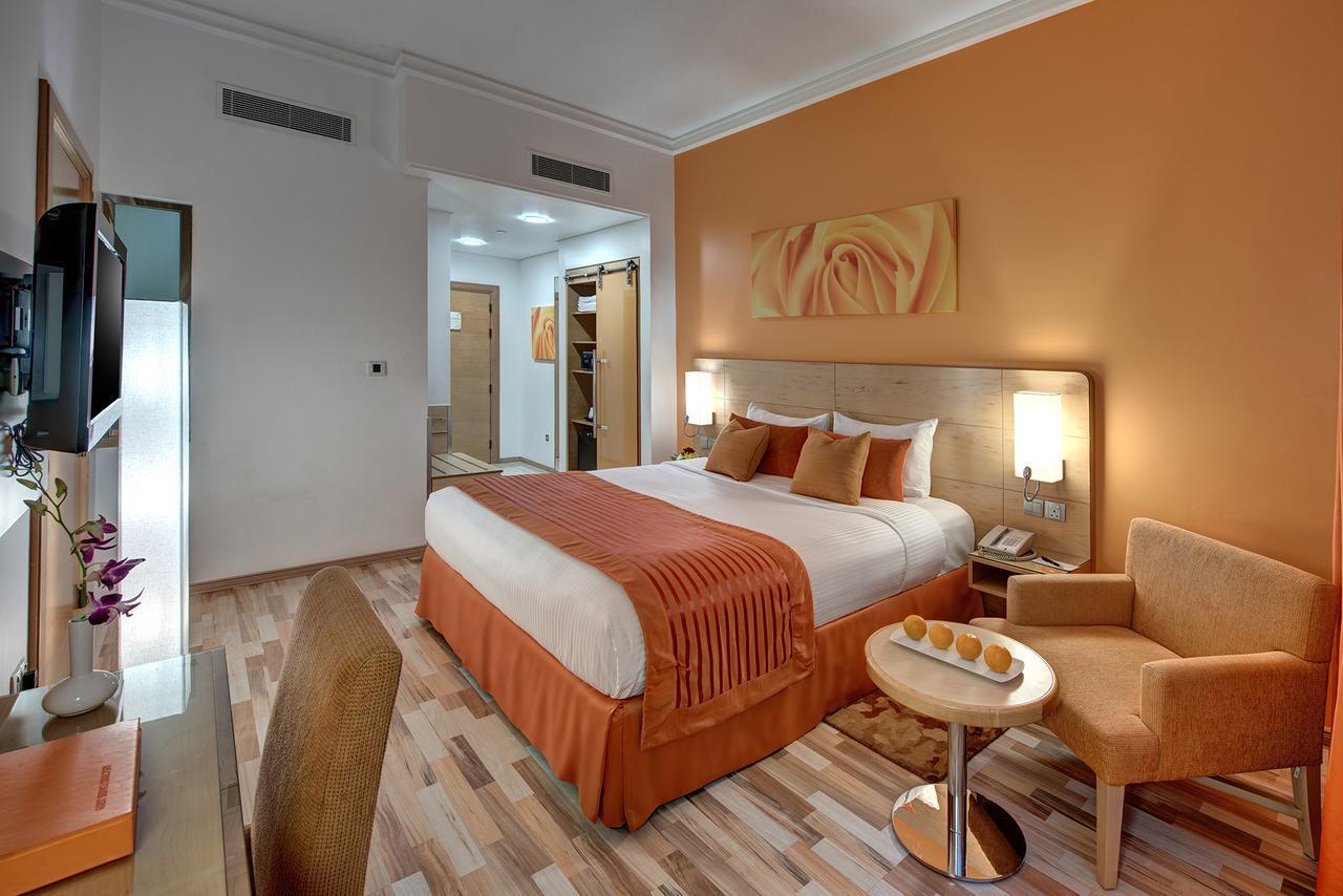 Al Khoory Executive Hotel. Фото 4