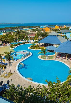 Aston Costa Verde Beach Resort. Фото 1