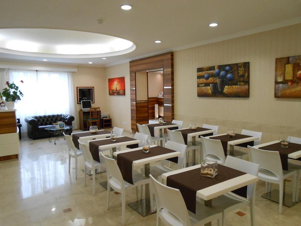 The Hotel Riviera, Sure Hotel Collection by Best Western. Фото 4