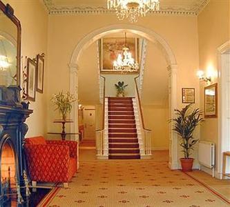 Castle Oaks House Hotel. Фото 4