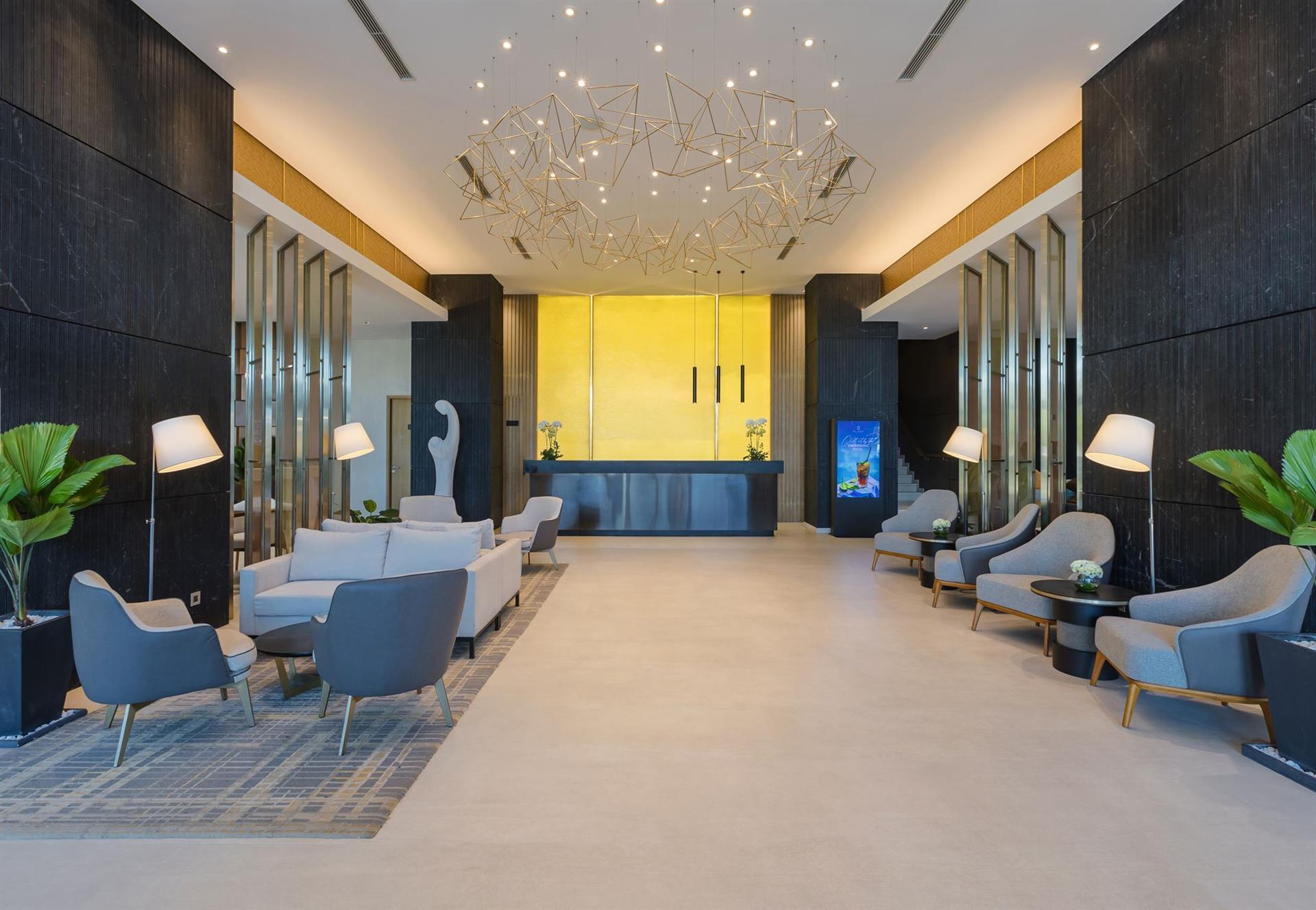 Prince Hotel Da Nang. Фото 1