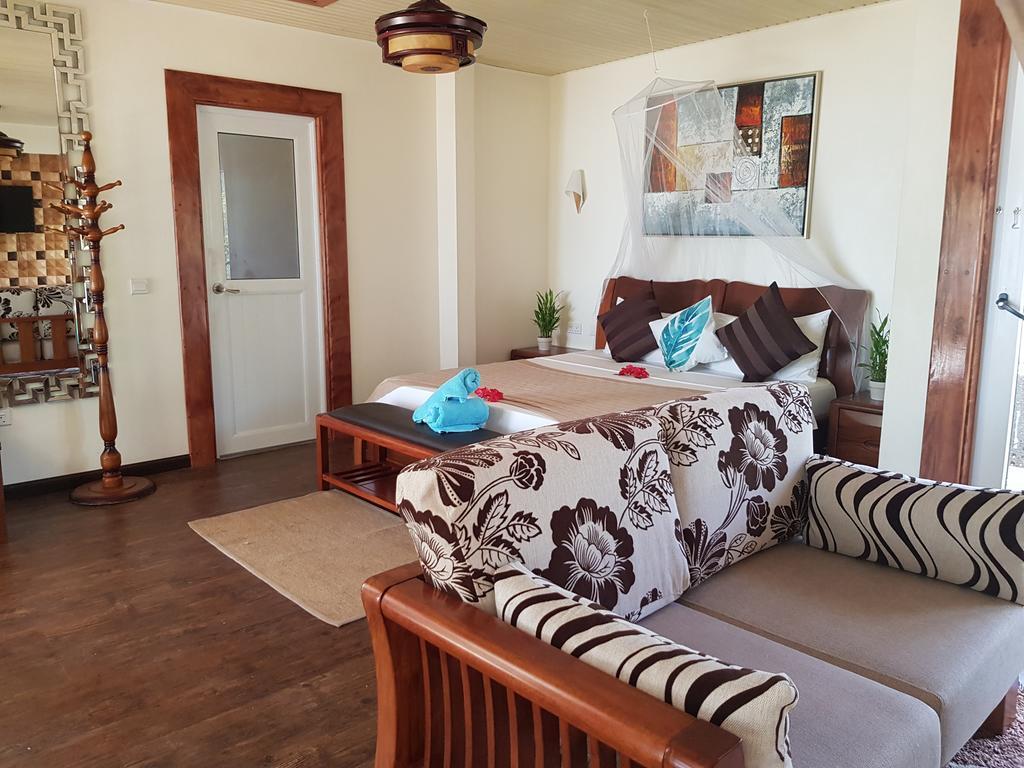 La Digue Luxury Beach Bungalow. Фото 4