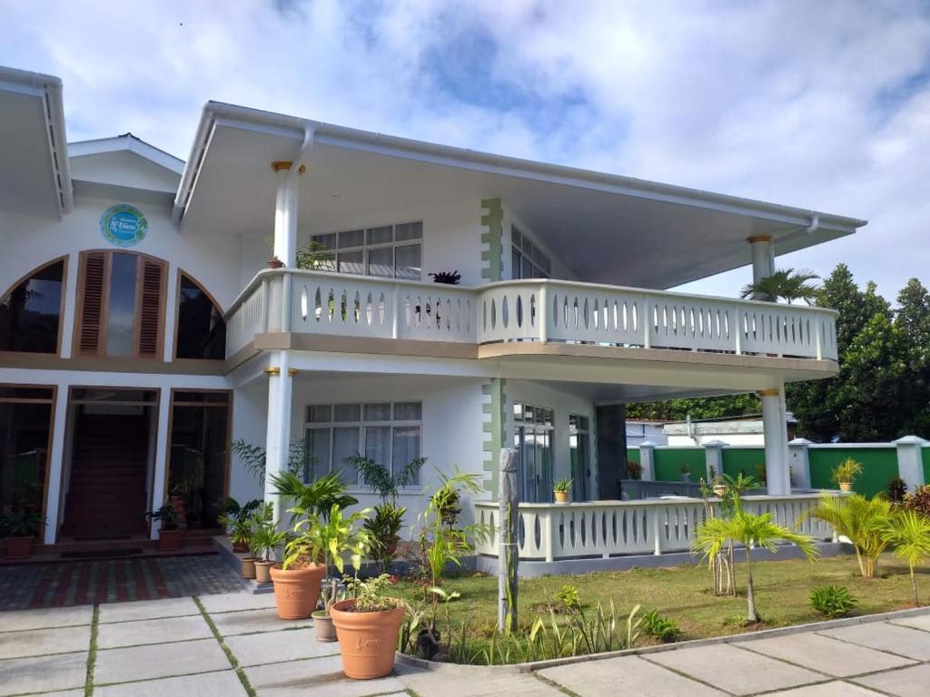 340 Degrees Mountain View Apartments. Фото 1