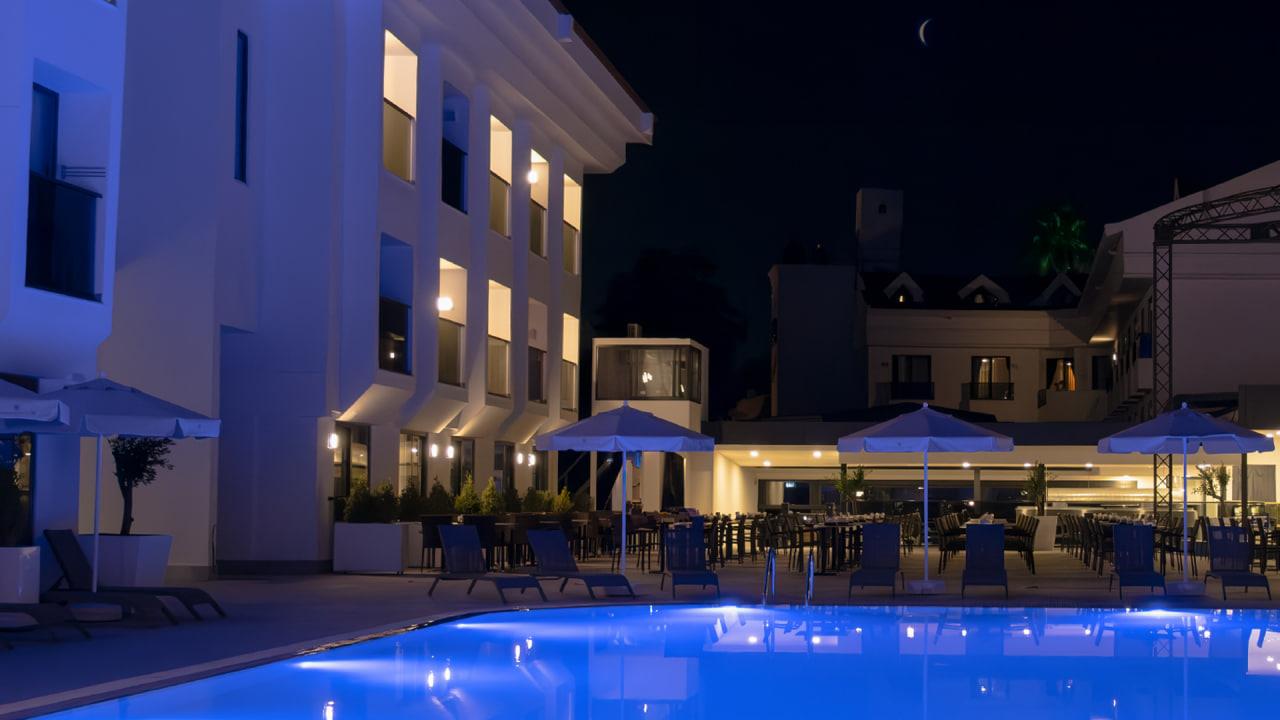 Saint Star Hotel. Фото 3