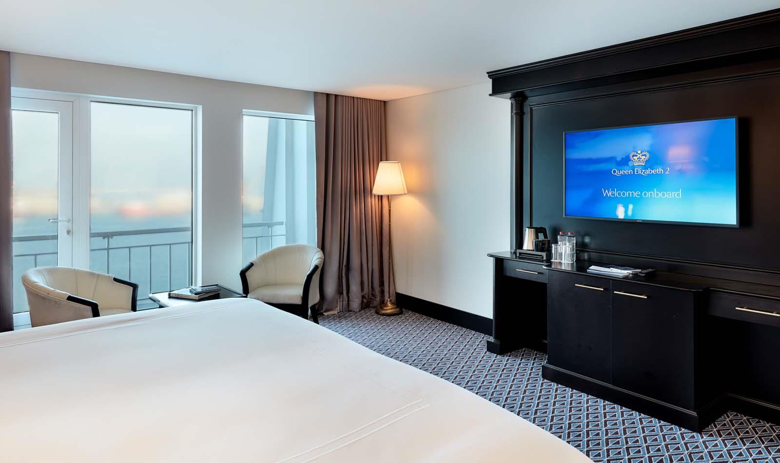 Queen Elizabeth 2. Фото 3