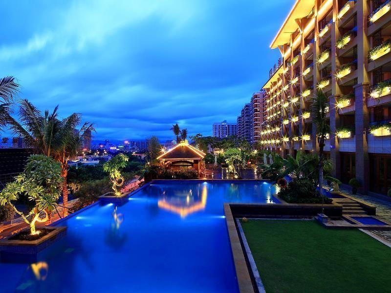 Four Seasons Ocean Courtyard Hotel. Фото 2