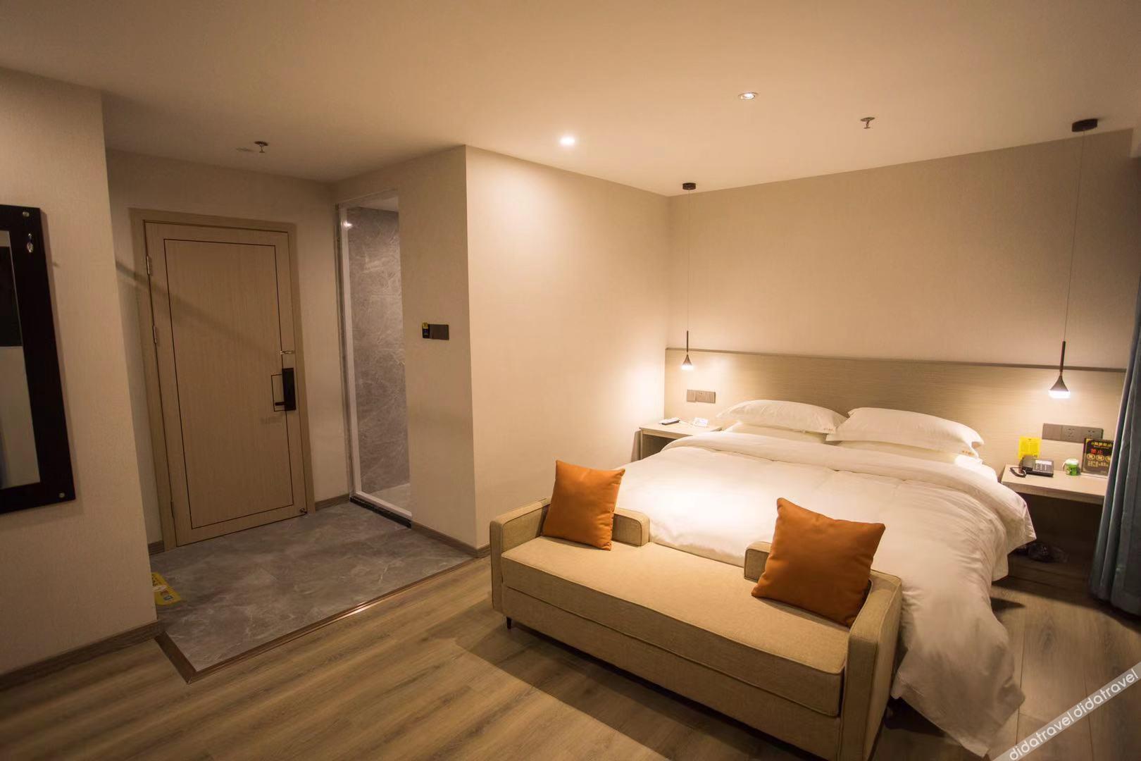 Lishui Orange Business Hotel. Фото 1