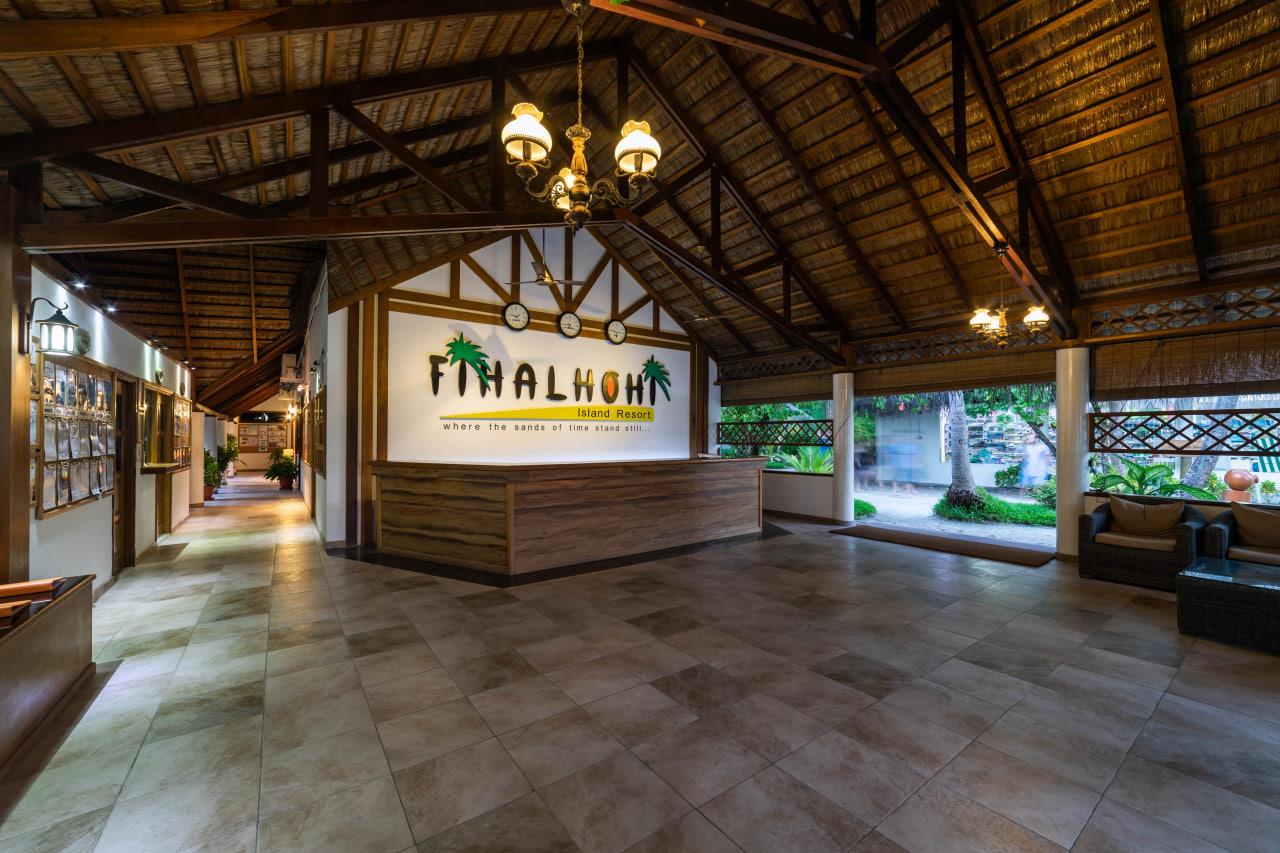 Fihalhohi Island Resort. Фото 3